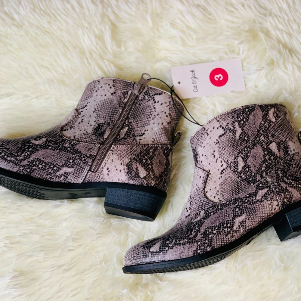 Cat & Jack Girls Snake Skin Boots NWT